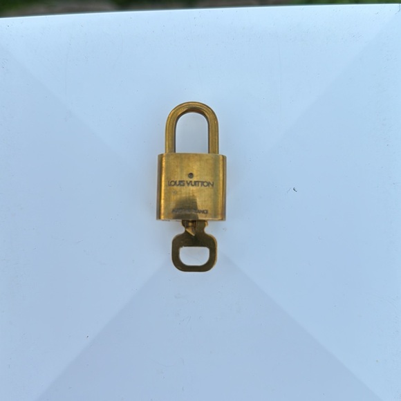 🌸Louis Vuitton key 🔐 No 309🌸 - Picture 3 of 7